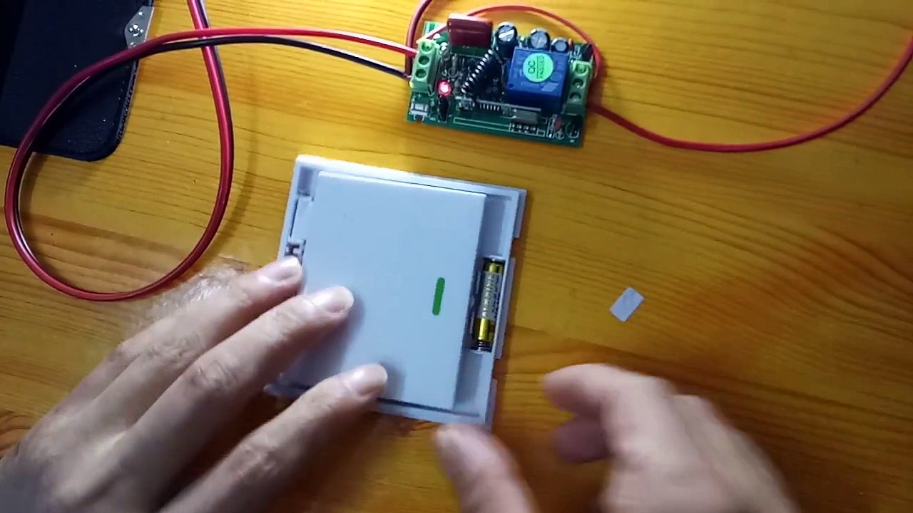200M 12VDC Motor Funk Fernsteuerung mit Fernbedienung Multifunktions Schalter Verschluss Tür Aufzug Motorsteuerung 24V