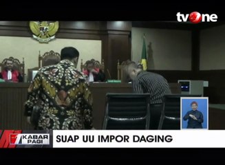 Patrialis Akbar Dituntut 12 Tahun 6 Bulan Penjara
