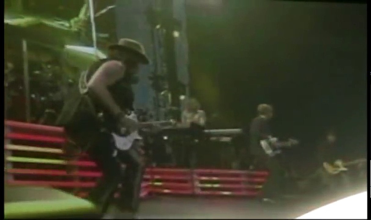 Bon Jovi -  Good Lovin' Bad Medicine Philly 2005