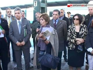 TG 10.05.11 In un treno-merci itinerante la storia d'Italia in 500 foto