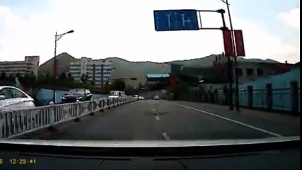 ＤＱＮアウディと盛大に衝突してしまった・・・・・