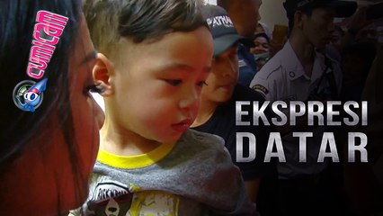 Dikerubungi Fans, Ekspresi Rafathar Datar - Cumicam 15 Agustus 2017