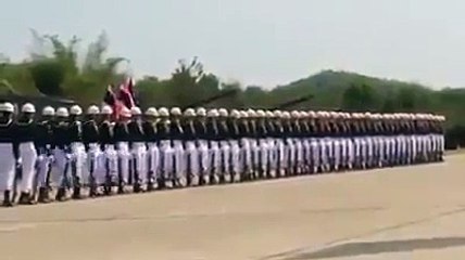 Pakistan Army Amazing Parade Video(1)
