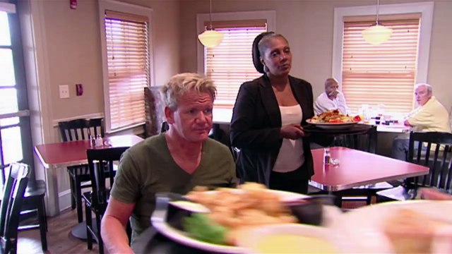 Gordon Ramsays Hideous Lunch | Kitchen Nightmares
