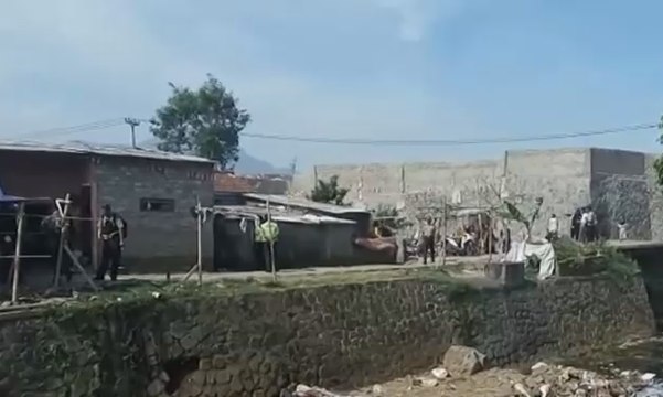 Densus 88 tangkap 5 terduga Teroris di Bandung