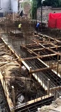 Заливане на основите на бутикова жилищна сграда с адрес гр. Варна, ул. Доспат 3