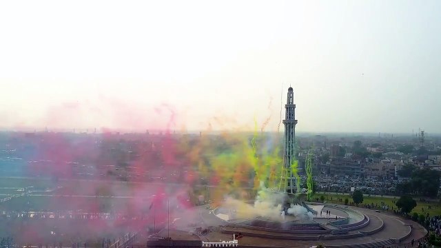 Amazing Firework at Minar-e-Pakistan Lahore