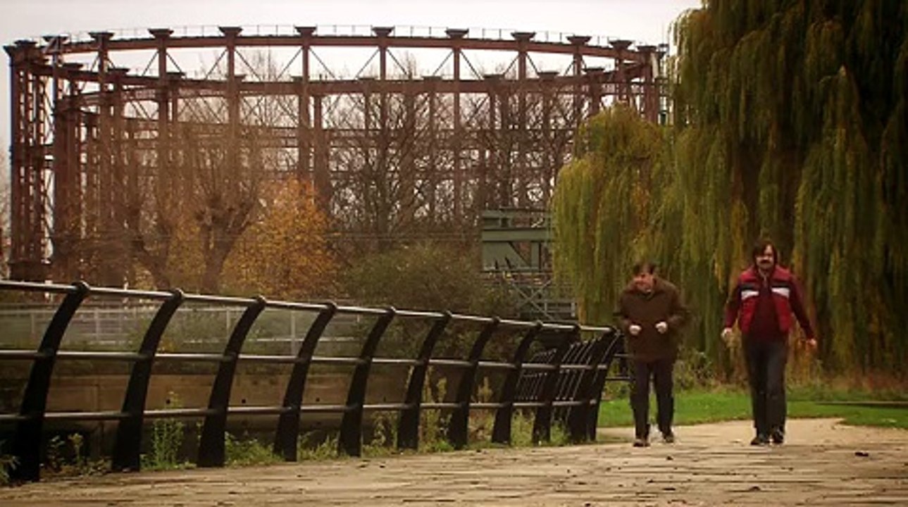 Derek S02E06