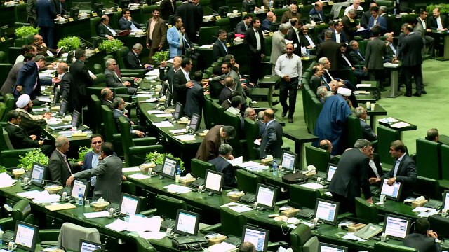 Irán amenaza con abandonar acuerdo nuclear por sanciones de EEUU