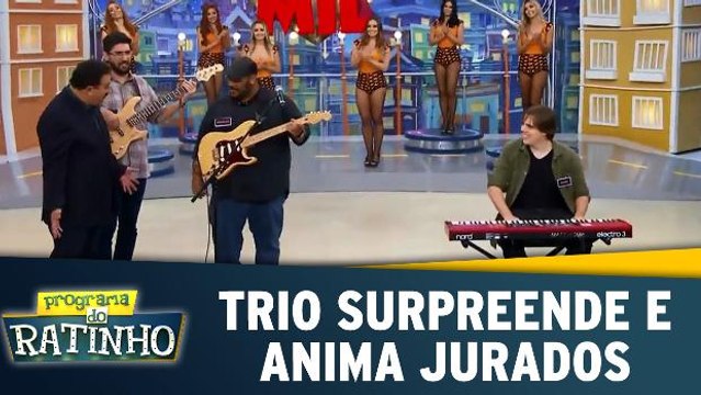 Trio surpreende e anima jurados