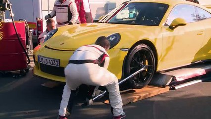 Al límite: Récord de Porsche en el Nürburgring | Al volante