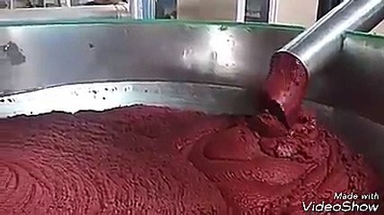 شاهد كيف يتم تصنيع صلصة الطماطم و كيف تتم التعبئة