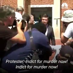 Un représentant de l'extrême droite américaine se fait virer de se propre conférence de presse