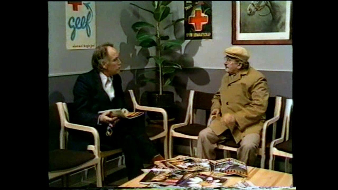 Zeg 'ns AAA S01E05 - Er Staat Een Paard In De Tuin