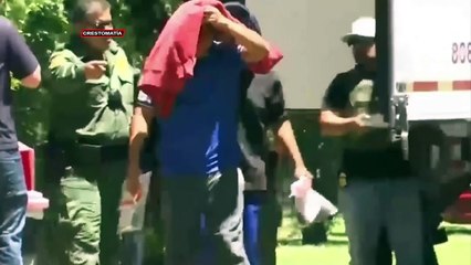 SE EVITA OTRA TRAGEDIA RESCATAN A 17 INDOCUMENTADOS EN UN CAMION DE CARGA EN TEXAS