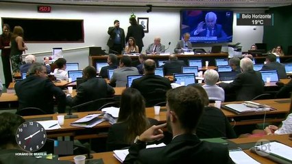Comissão da Câmara aprova reforma política