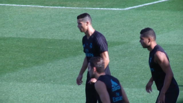 Cristiano Ronaldo entrena con el equipo a pesar de estar suspendido
