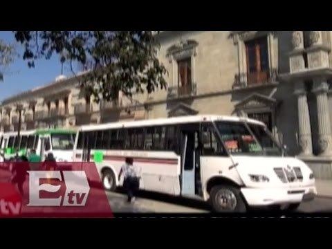 Retienen autobuses en protesta por aumento en tarifas de transporte público / Paola Virrueta