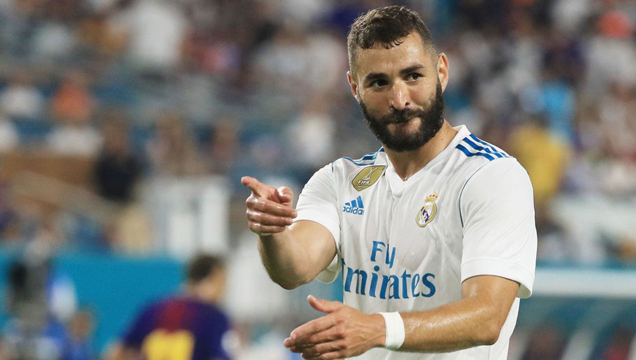benzema amazing goal vs barcelona 16/8/2017
