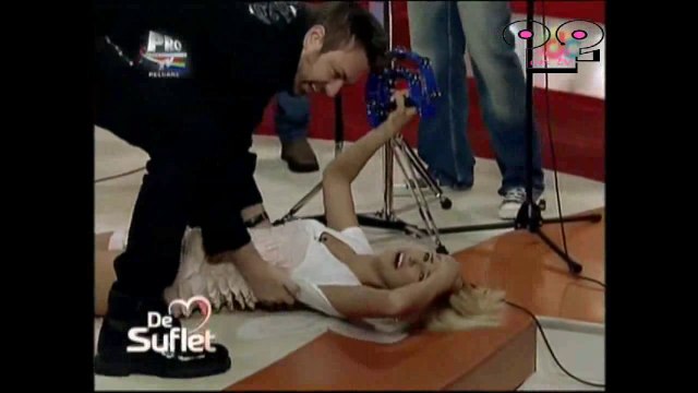 ESCILE TV! i migliori incidenti hot & OOPS in tv!