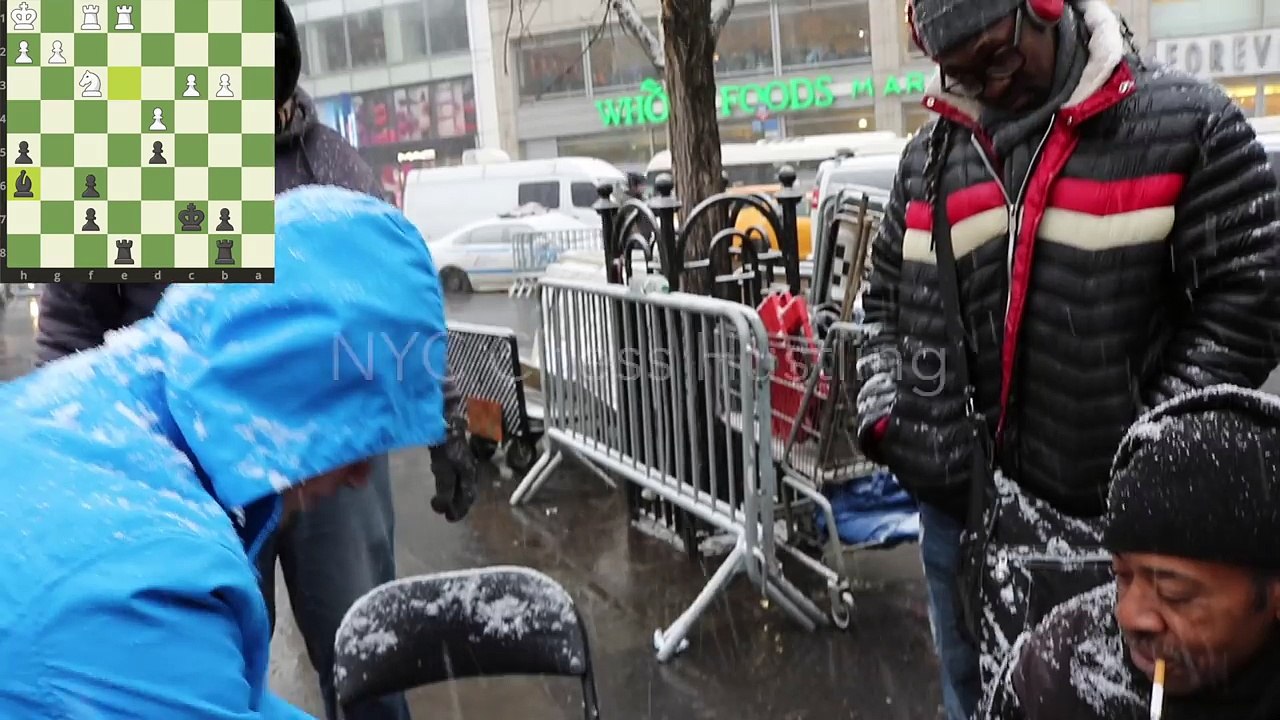 CHESS HUSTLER KNOCKS CLOCK OFF TABLE! NYC Chess Hustling 2