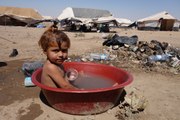 Raqqa Fighting Threatens Food and Water Supply, Forces Thousands to Flee