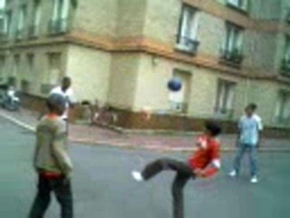 sisi boro haks et tt les autres