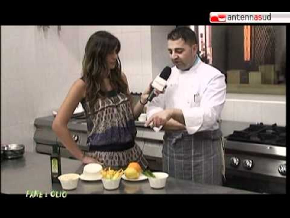 Pane e olio - su Antenna Sud | Purea di fave su crostone di pane di Altamura con fiori di zucca