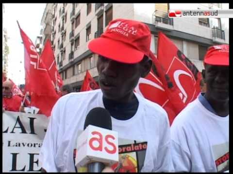 TG 06.09.11 Sciopero Cgil, gli immigrati aprono il corteo