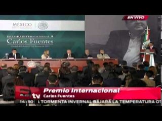 Sergio Ramírez recibe el Premio Internacional Carlos Fuentes / Titulares de la tarde