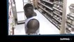 Un bodybuilder fait le show devant la caméra de surveillance d'un supermarché, la séquence hilarante (vidéo)