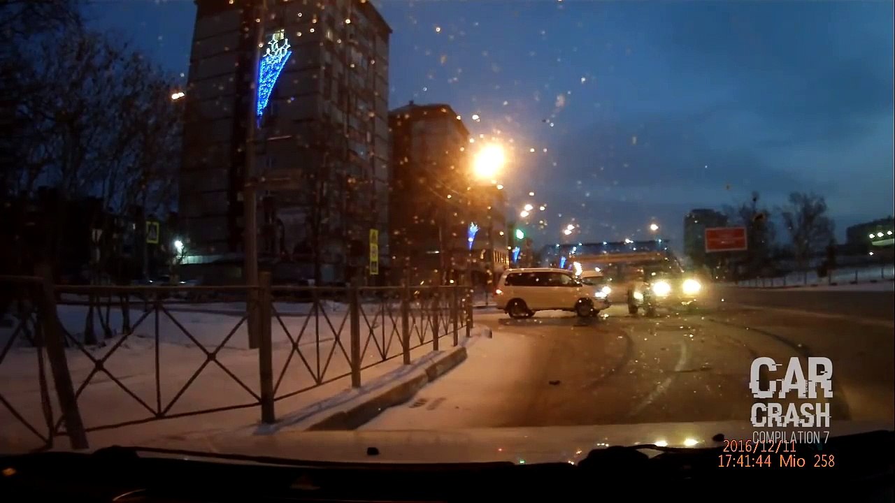 Car Crash Compilation 32