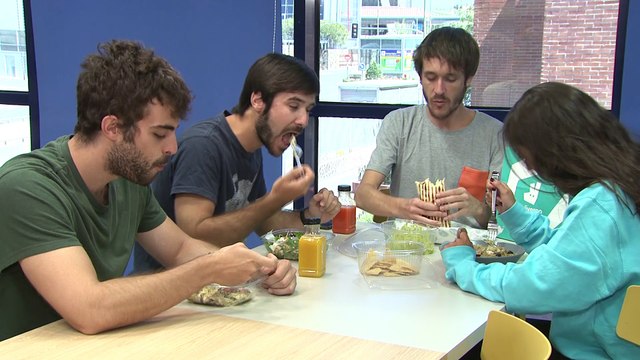 Los españoles prefieren la fruta y los alimentos frescos en verano