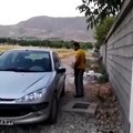Ouvrir une voiture Peugeot 206 sans clé... Facile !!!