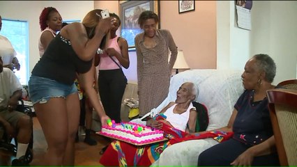 Chicago Woman Celebrates 106th Birthday