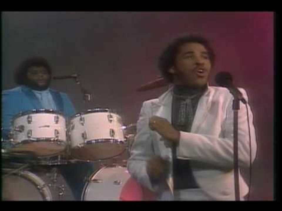 Fat Larry's Band - Zoom Official Video