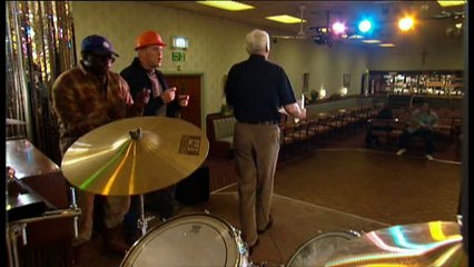 Phoenix Nights S01 E01