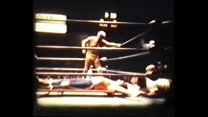 John Tolos vs Freddie Blassie Strecher Match