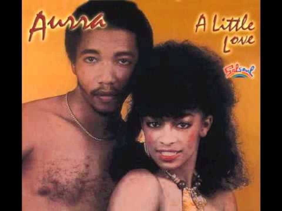 Aurra - Checking You Out