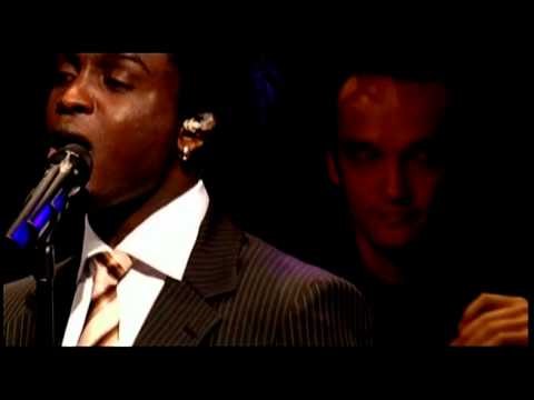 Corneille - Laissez-nous vivre (Live)
