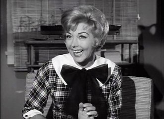 My Favorite Martian  S01E17 - Going Going Gone