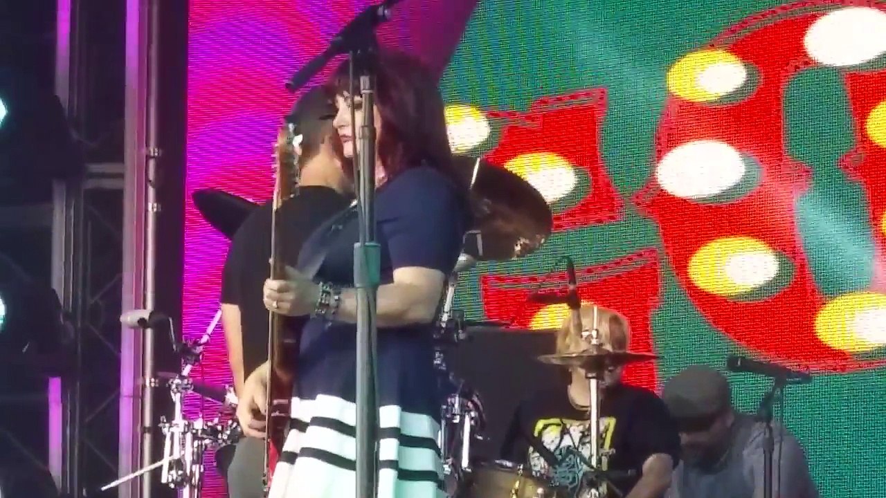 The GoGos Ginas Butt!!!