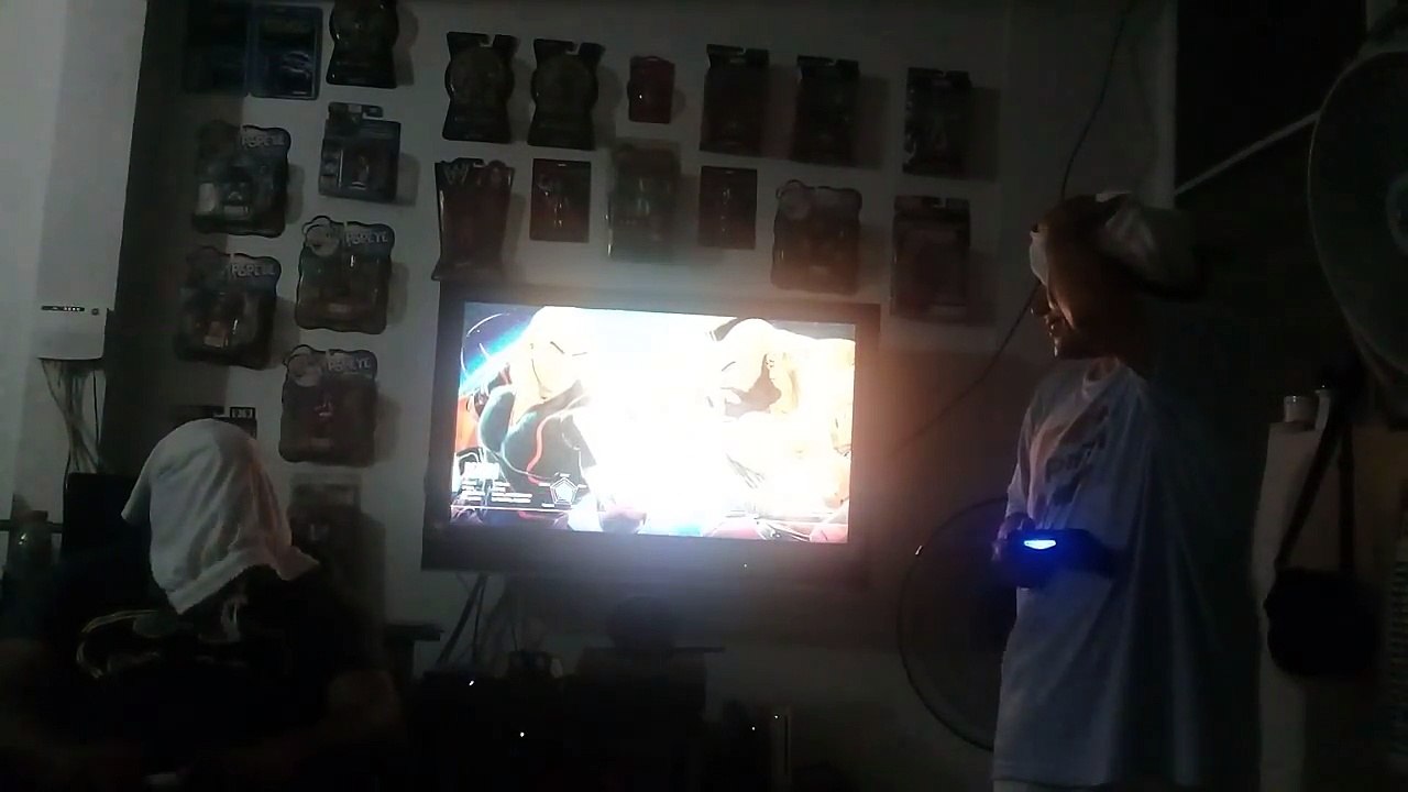 El amigo mio y yo hicimos los dos una competencia a ver quien ganaba de Street Fighter de los dos