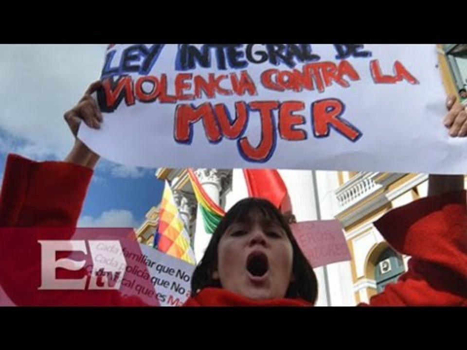Mujeres sufren violencia política  / Opiniones encontradas