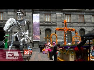 Ensayos de las grabaciones de la película de James Bond / Comunidad