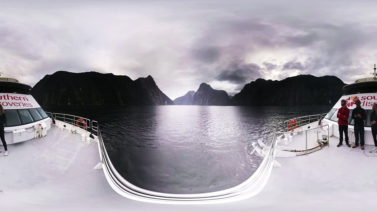Discover Milford Sound in 360°