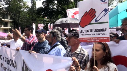 Anti-NAFTA protest in Mexico as talks to revamp trade deal begin