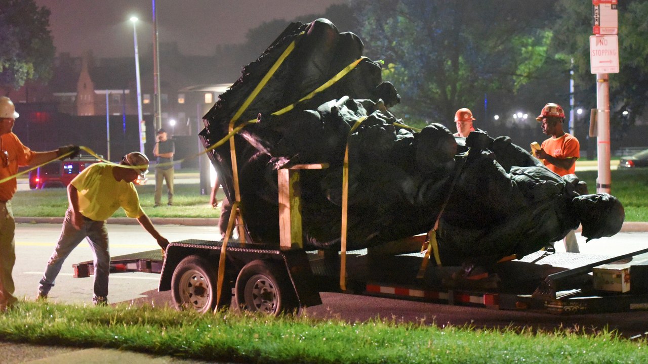 Confederate symbols spark protest