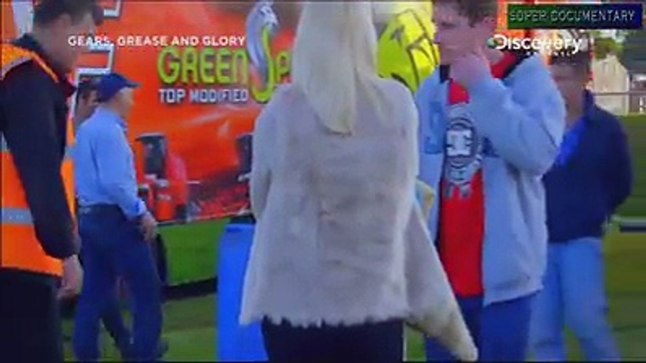 GEARS GREASE AND GLORY สร้างรถแทร็คเตอร์และนำมาแข่ง video Dailymotion