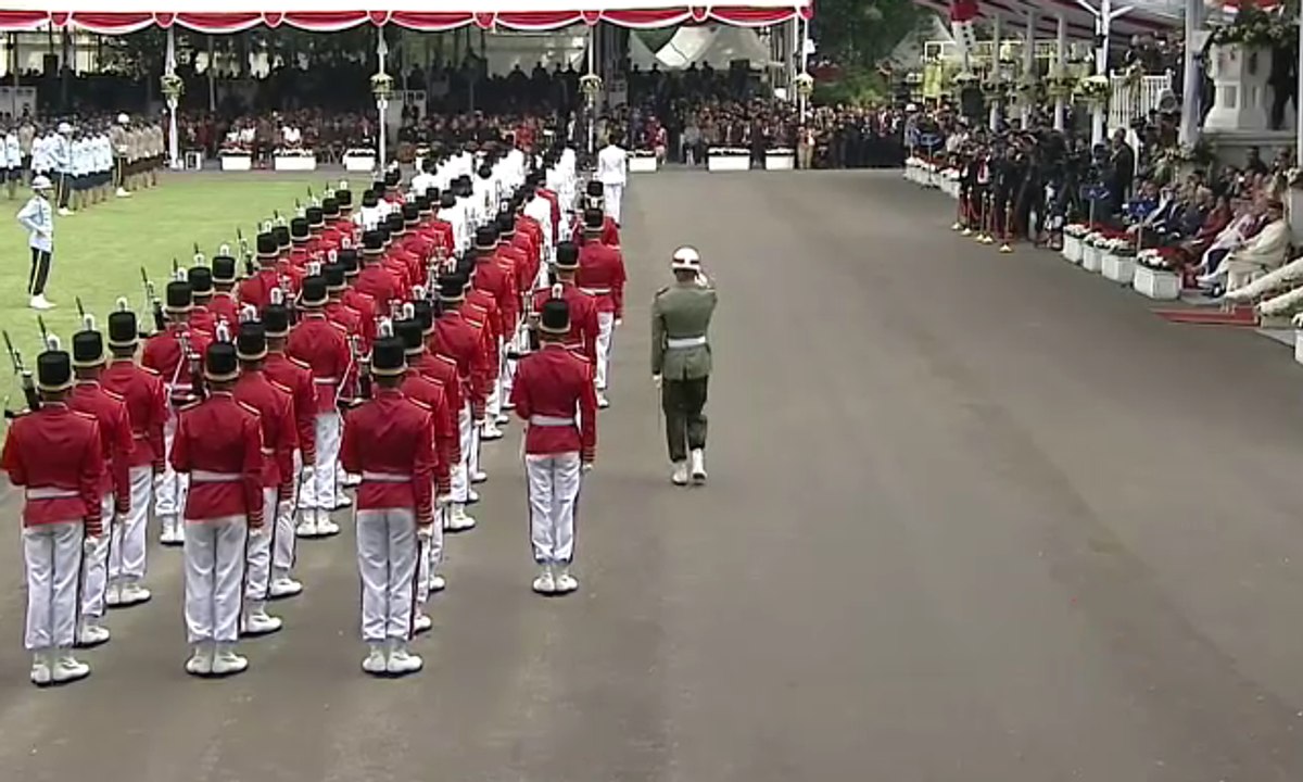 Upacara Pengibaran Bendera di Istana Berlangsung Meriah